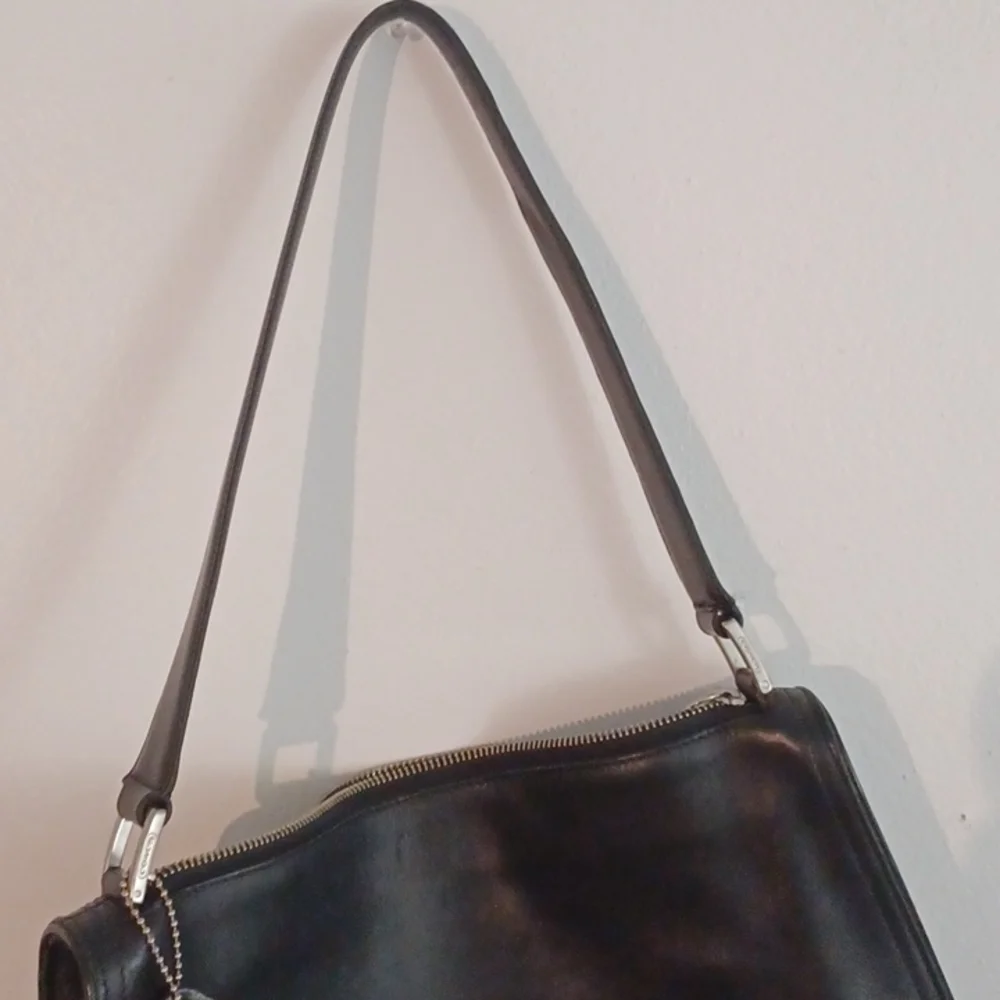Vintage Black Coach Shoulder bag - Picture 2 of 16
